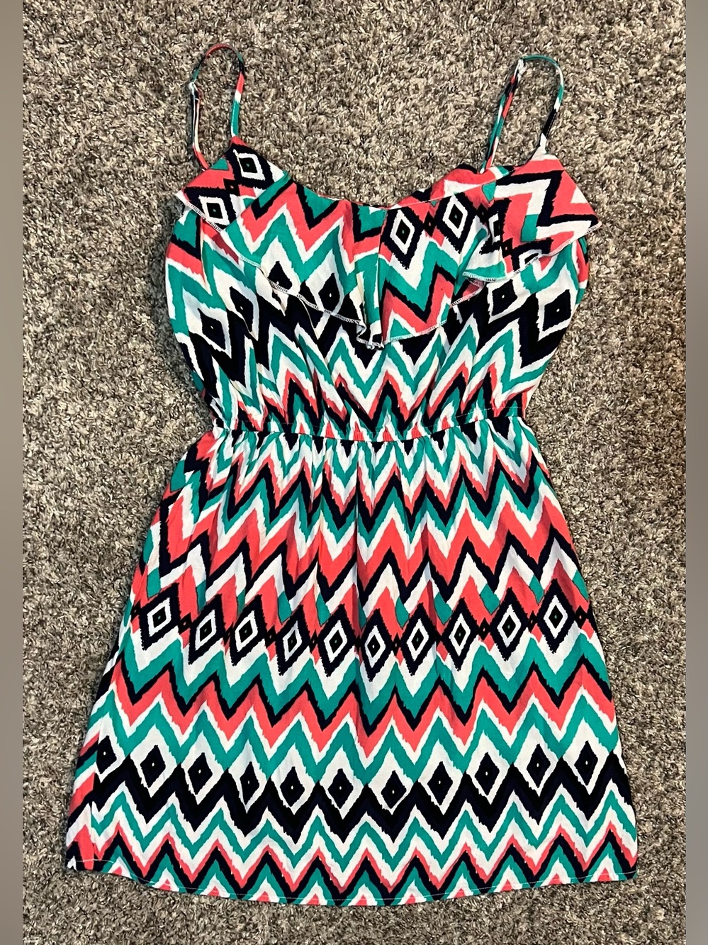 NWOT: Jstfy Boho Patterned Sheath Ruffle Aztec Summer Dress! Size Medium.